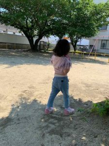 仁王立ち