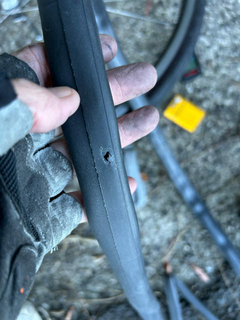 自転車　パンク