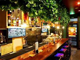 ダイニングバー